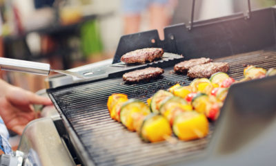 grill z miesem i warzywami